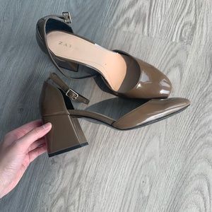 Zara Sandler brown strap buckle mid heel 38 heels